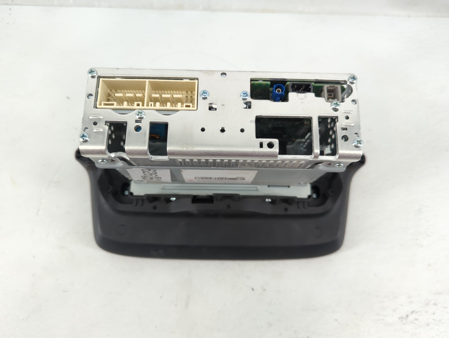 2018-2021 Hyundai Kona Radio AM FM Cd Player Receiver Replacement P/N:96160J9020TMT Fits Fits 2018 2019 2020 2021 OEM Used A