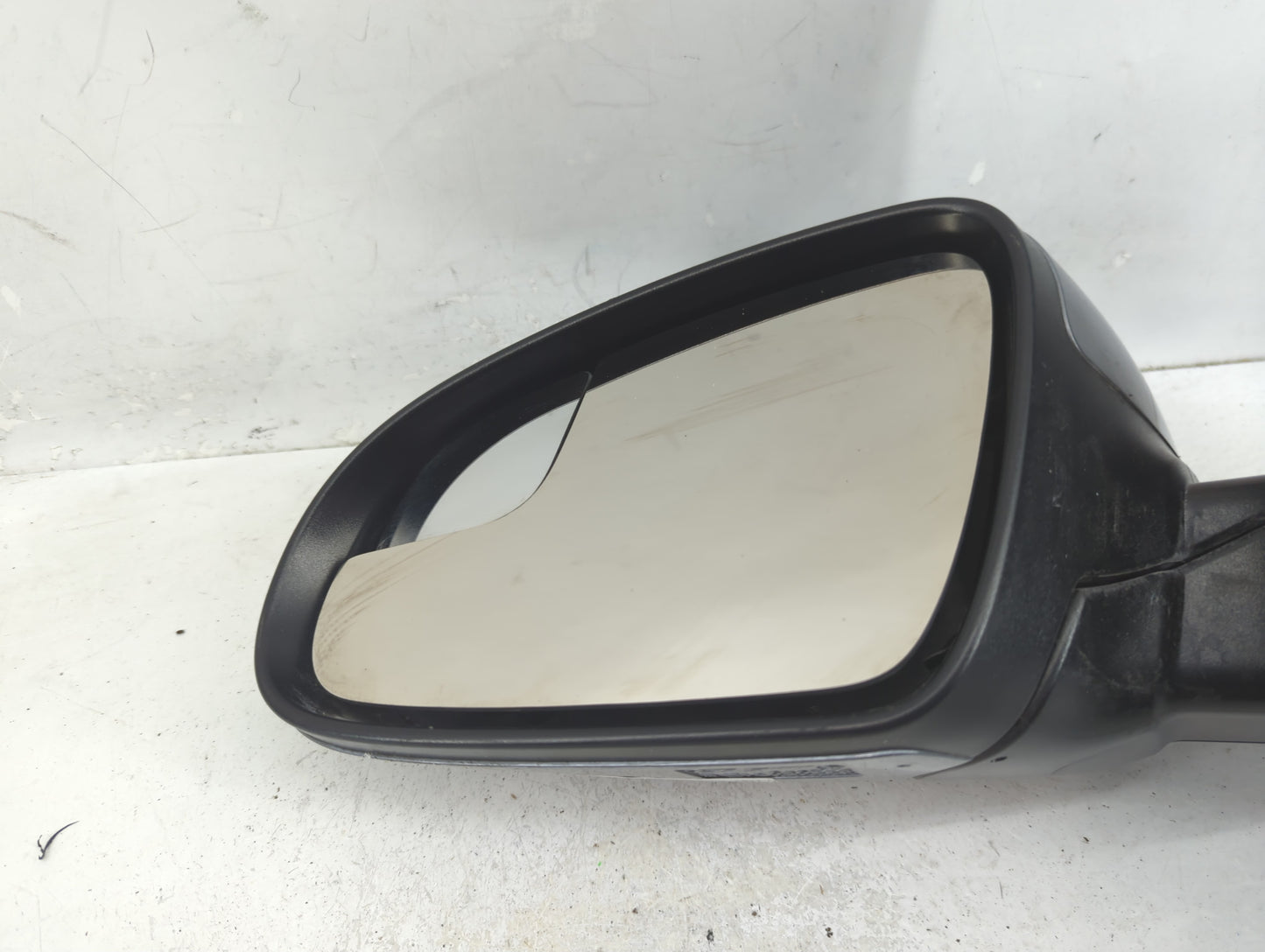 2018-2022 Hyundai Kona Driver Side View Mirror - Left Door Mirror OEM Used - Oemusedautoparts1.com