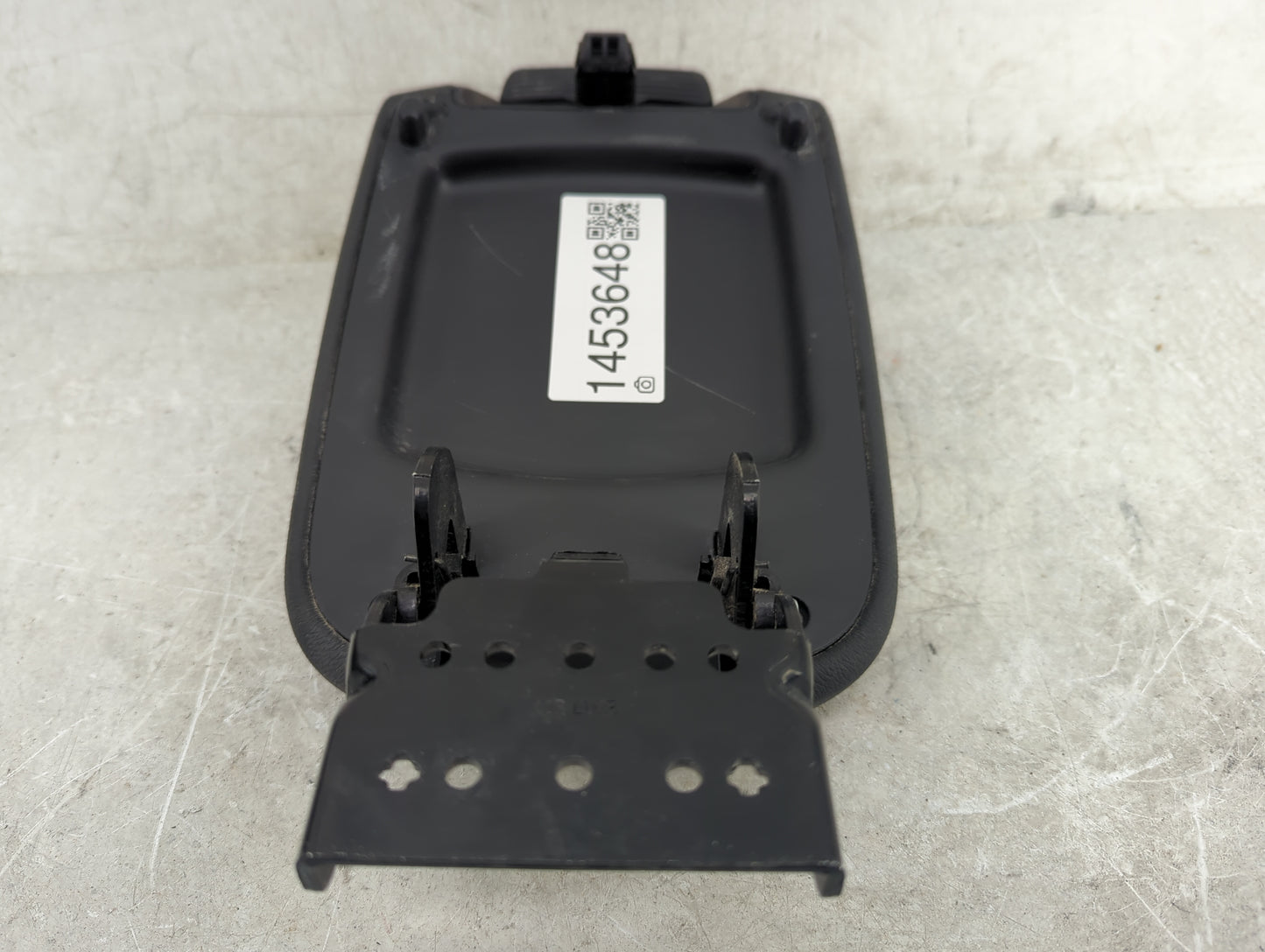 2021 Hyundai Kona Center Console Armrest Cover Lid Fits OEM Used Auto Parts - Oemusedautoparts1.com