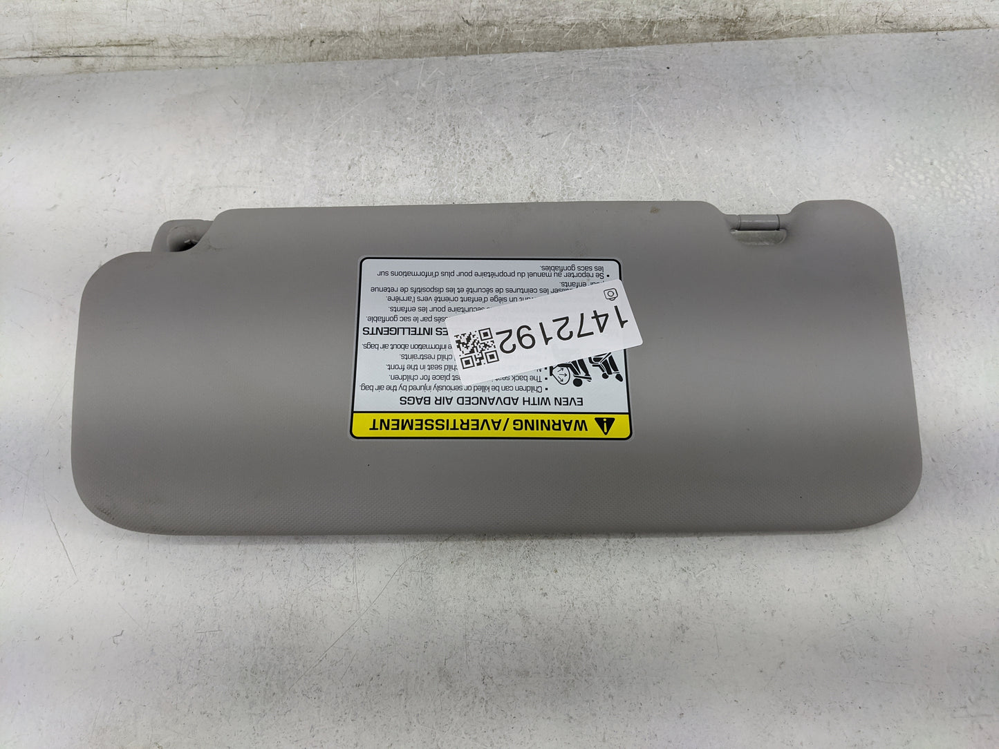 2018-2021 Hyundai Kona Sun Visor Shade Replacement Passenger Right Mirror Fits Fits 2018 2019 2020 2021 OEM Used Auto Parts