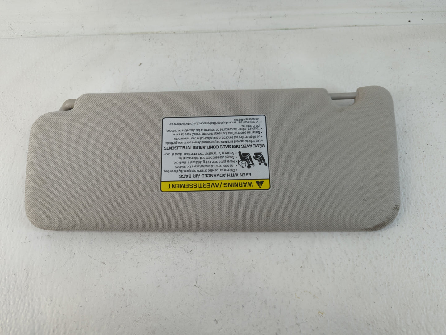 2020-2022 Hyundai Palisade Sun Visor Shade Replacement Passenger Right Mirror Fits Fits 2020 2021 2022 OEM Used Auto Parts -