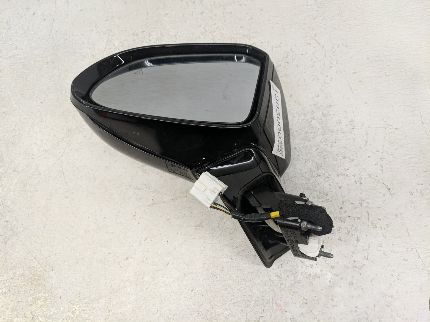 2021 Hyundai Santa Fe Driver Side View Mirror - Left Door Mirror OEM Used - Oemusedautoparts1.com