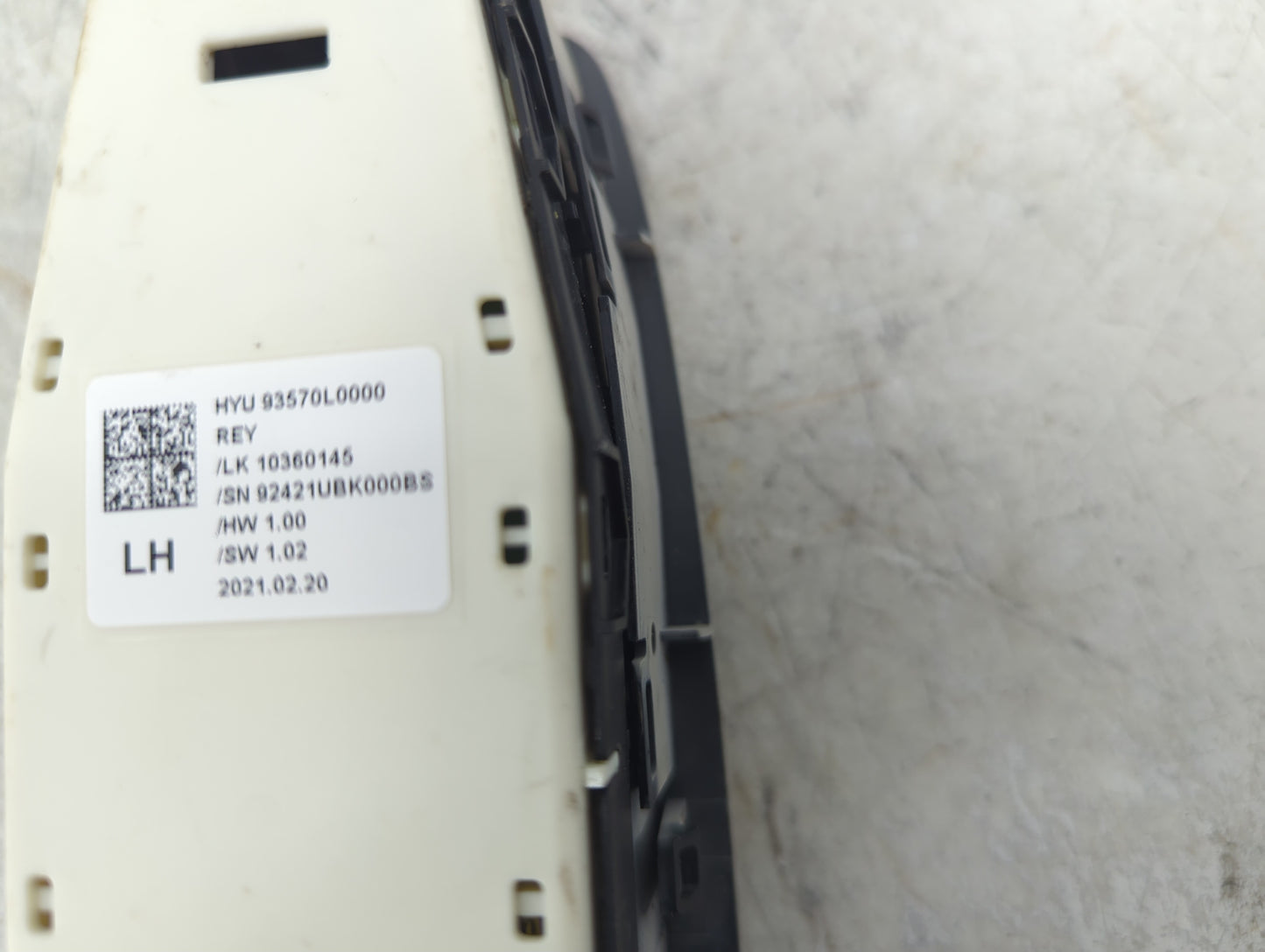 2020-2023 Hyundai Sonata Master Power Window Switch Replacement Driver Side Left P/N:93570L0000 Fits Fits 2020 2021 2022 202