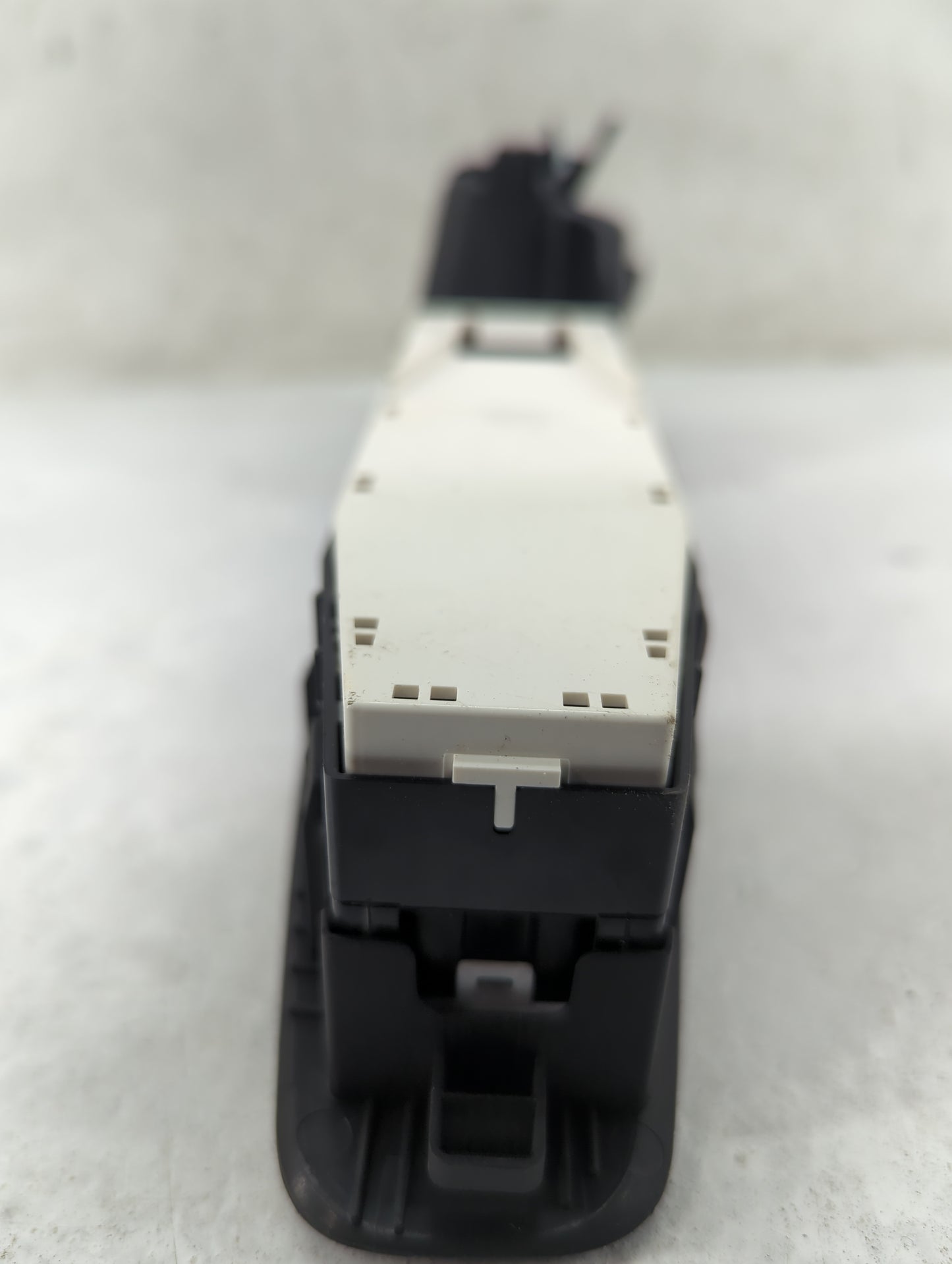 2020-2023 Hyundai Sonata Master Power Window Switch Replacement Driver Side Left P/N:93571-L0000 93570-L0000 Fits OEM Used A