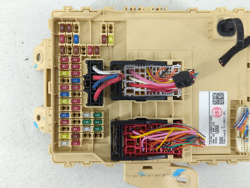 2020-2023 Hyundai Sonata Fusebox Fuse Box Panel Relay Module P/N:91955-L0451 Fits Fits 2020 2021 2022 2023 OEM Used Auto Parts
