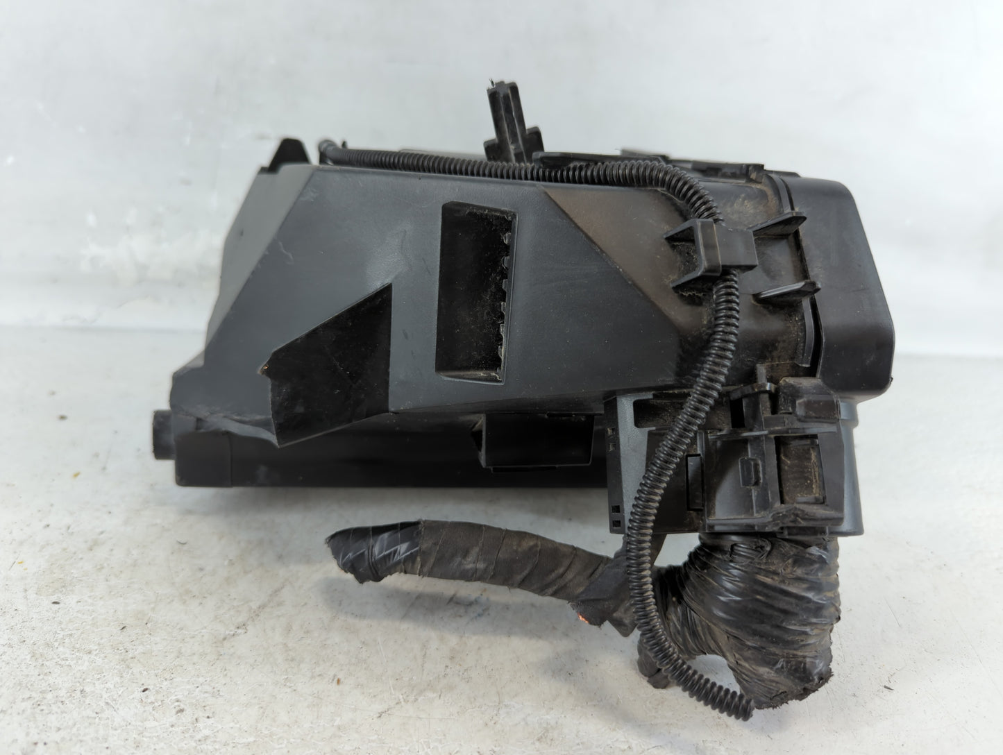 2021 Jeep Compass Fusebox Fuse Box Panel Relay Module Fits OEM Used Auto Parts - Oemusedautoparts1.com