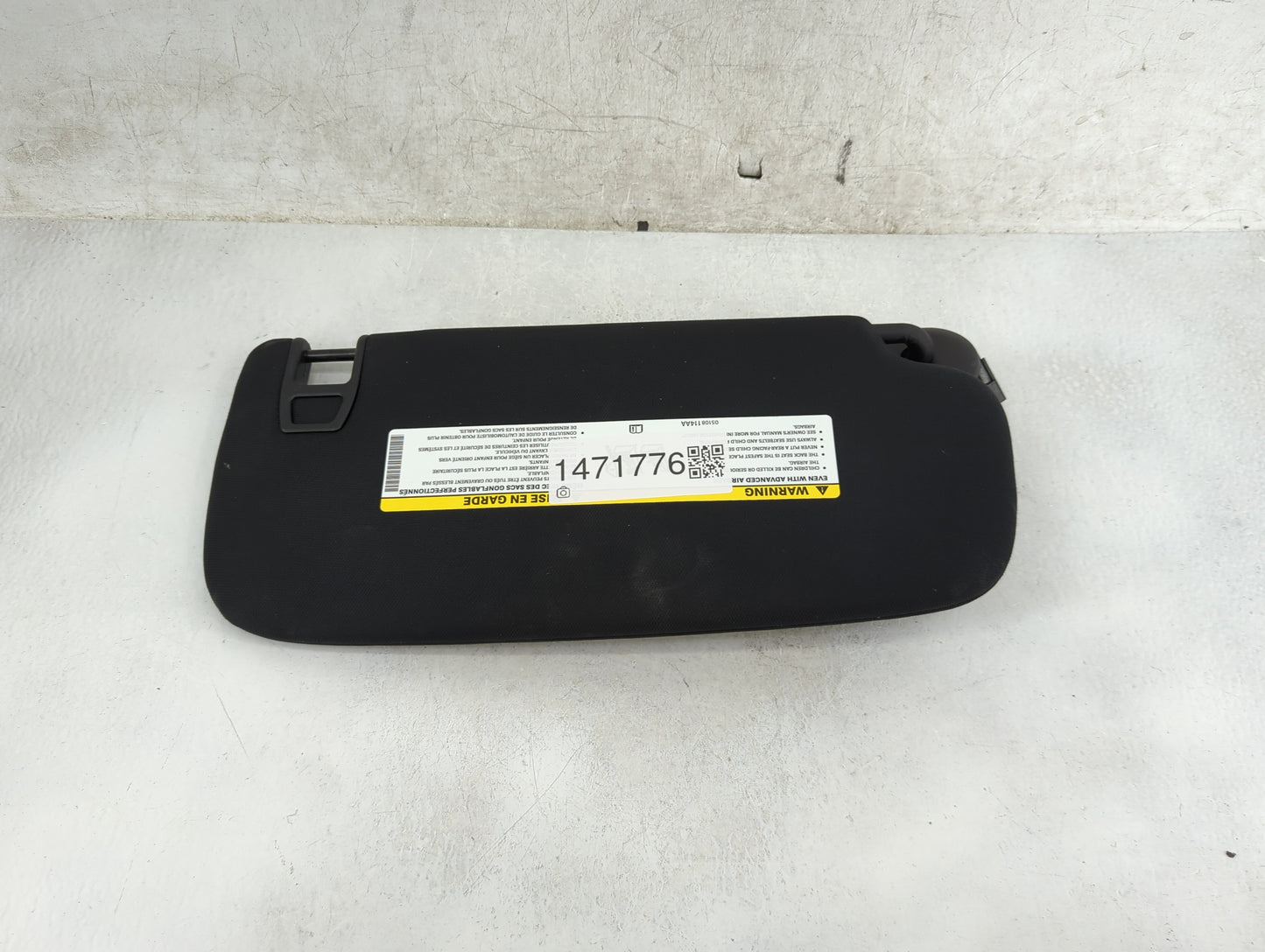 2014-2022 Jeep Grand Cherokee Sun Visor Shade Replacement Driver Left Mirror Fits OEM Used Auto Parts - Oemusedautoparts1.co