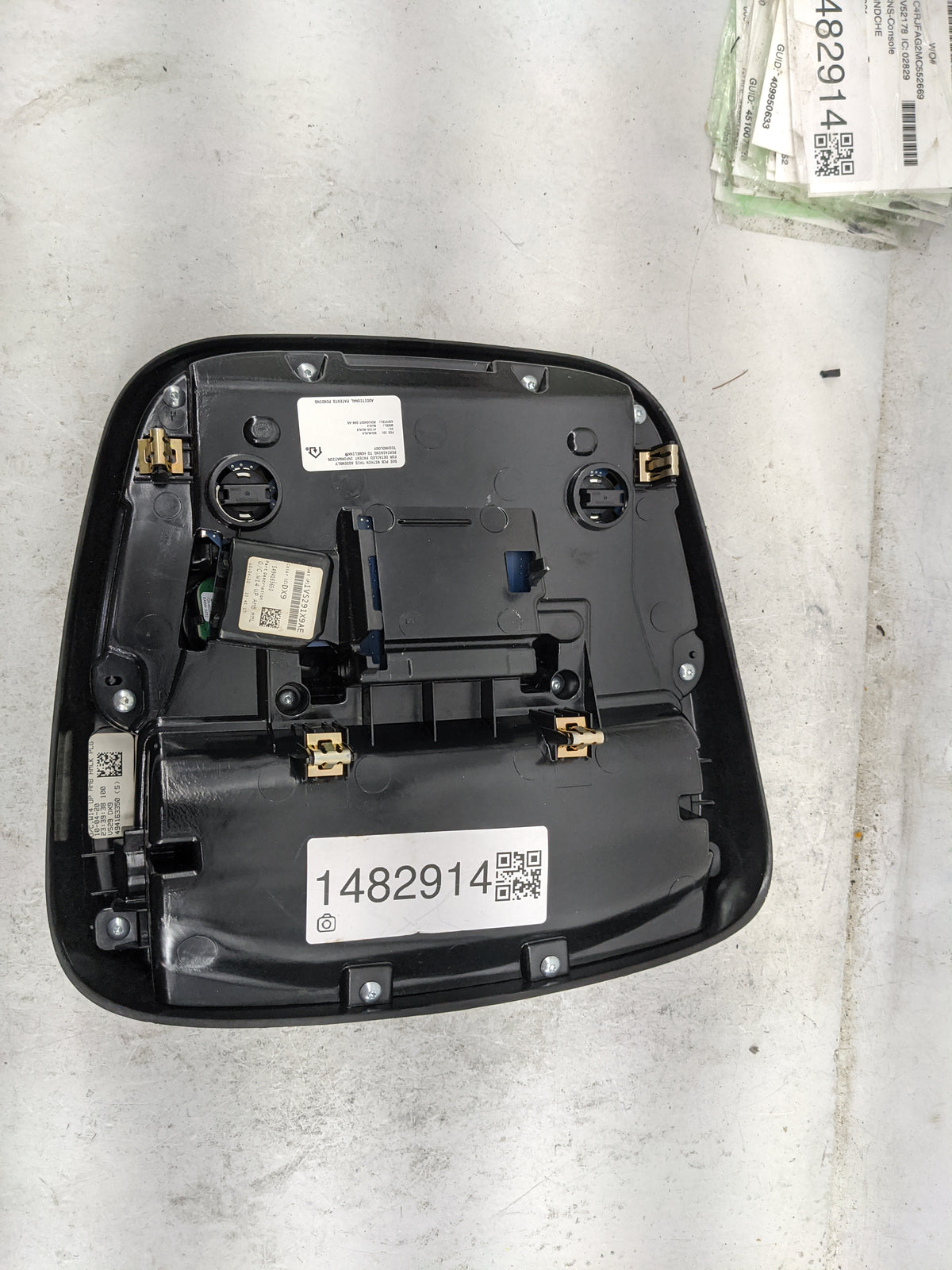 2021 Jeep Grand Cherokee Overhead Roof Console Black - Oemusedautoparts1.com
