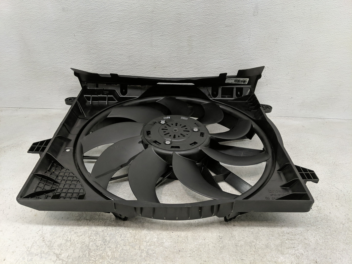 2021-2022 Jeep Wrangler Electric Radiator Cooling Fan Motor Assembly P/N:68272755AD Fits Fits 2021 2022 OEM Used Auto Parts