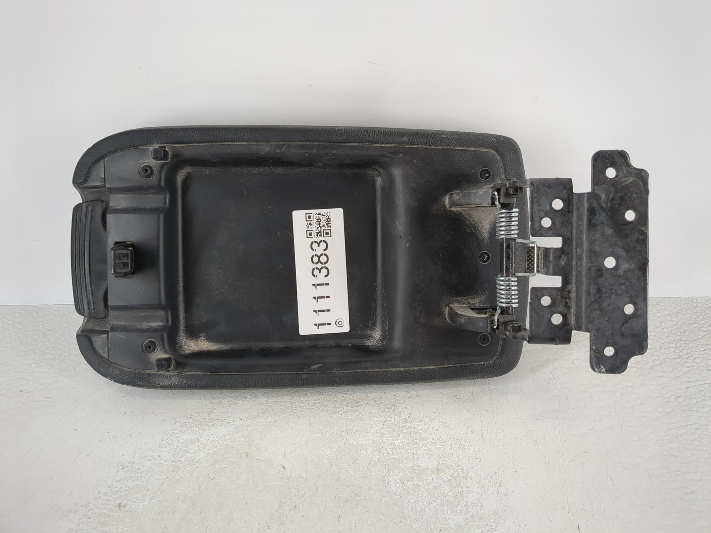 2019-2022 Kia Forte Center Console Armrest Cover Lid Fits Fits 2019 2020 2021 2022 OEM Used Auto Parts - Oemusedautoparts1.c