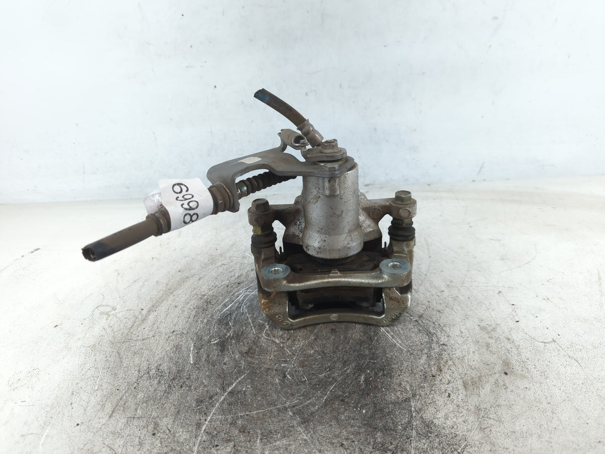 2019-2022 Kia Forte Front Driver Left Brake Caliper 699892 - Oemusedautoparts1.com
