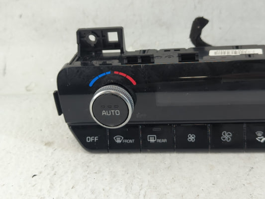 2021 Kia K5 Climate Control Module Temperature AC/Heater Replacement P/N:97250-L3200 Fits OEM Used Auto Parts