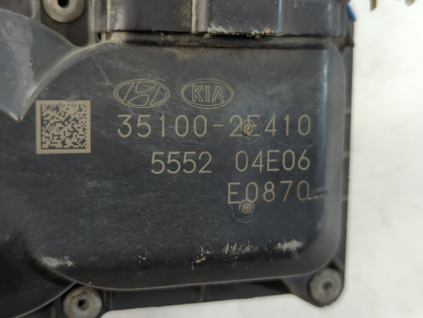 2020-2021 Kia Soul Throttle Body P/N:35100-2E410 Fits Fits 2020 2021 2022 OEM Used Auto Parts - Oemusedautoparts1.com