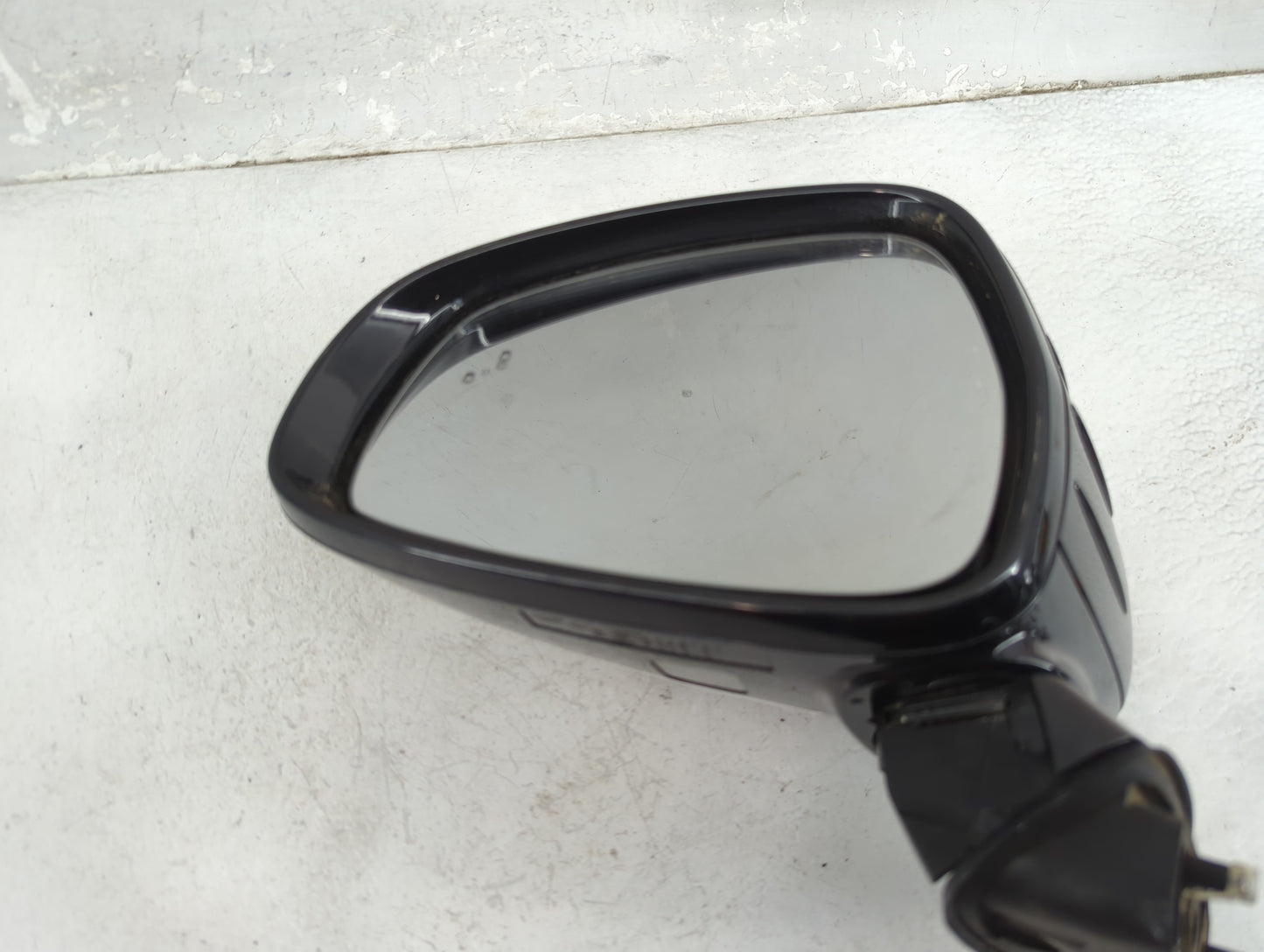 2018-2020 Kia Stinger Passenger Side View Mirror - Right Door Mirror OEM Used - Oemusedautoparts1.com