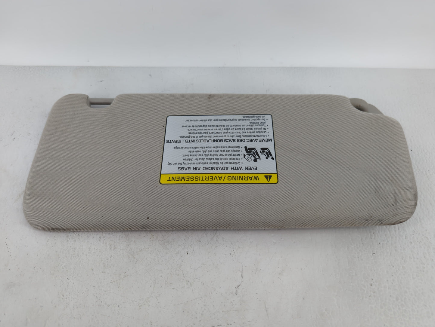 2020-2022 Kia Telluride Sun Visor Shade Replacement Driver Left Mirror Fits Fits 2020 2021 2022 OEM Used Auto Parts - Oemuse