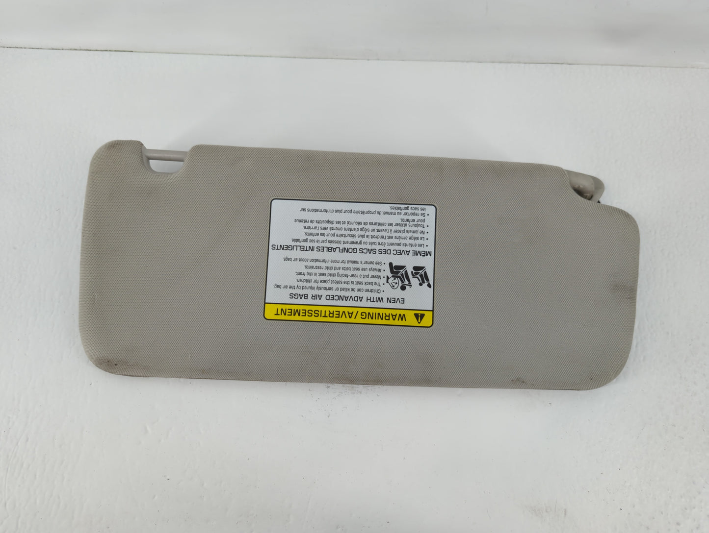 2020-2022 Kia Telluride Sun Visor Shade Replacement Driver Left Mirror Fits Fits 2020 2021 2022 OEM Used Auto Parts - Oemuse