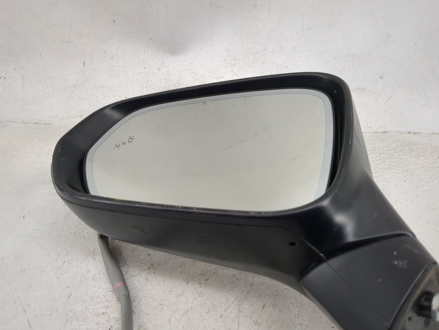 2015-2021 Lexus Nx300 Driver Side View Mirror - Left Door Mirror OEM Used - Oemusedautoparts1.com