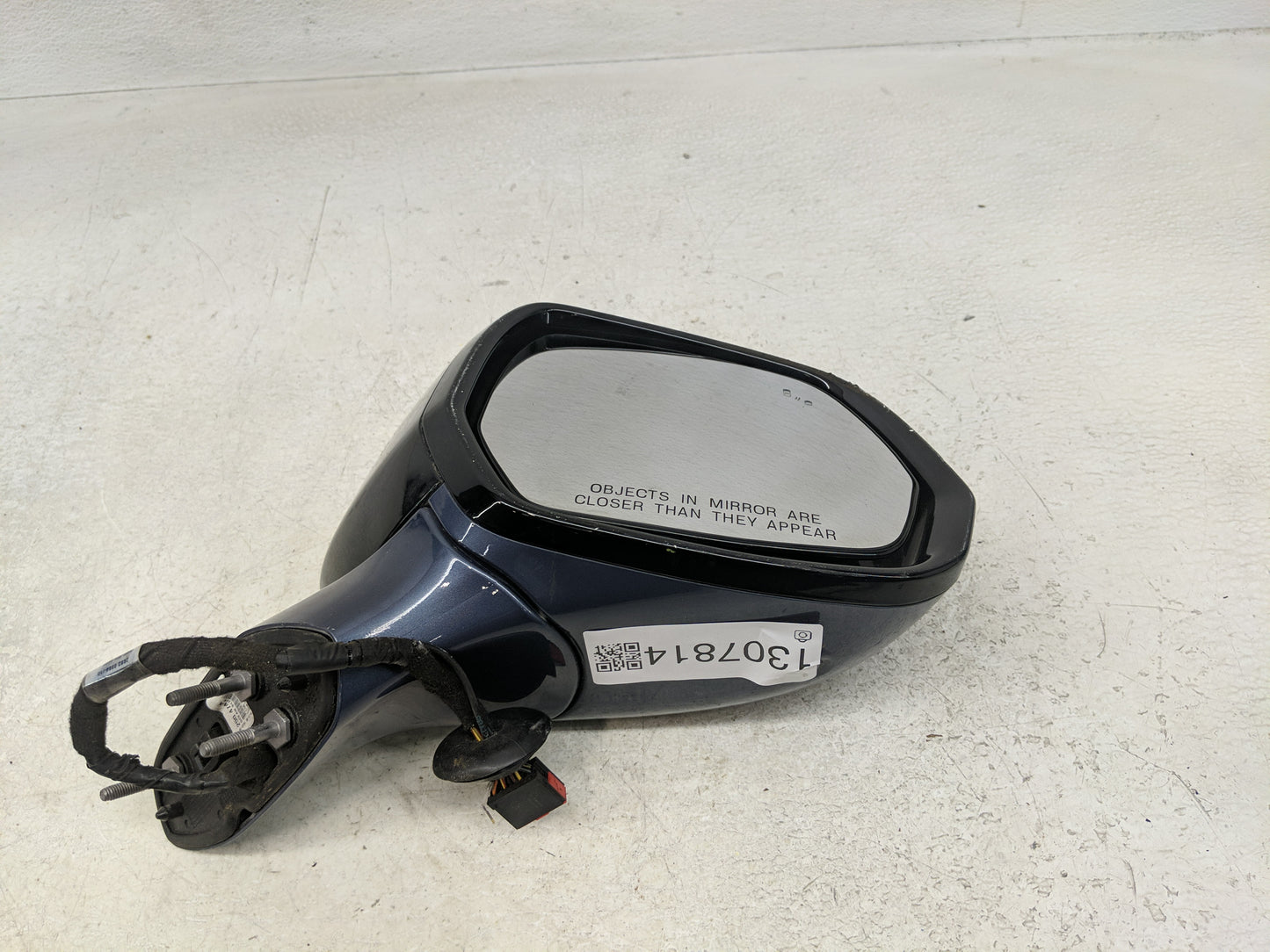 2020 Lincoln Aviator Passenger Side View Mirror - Right Door Mirror OEM Used - Oemusedautoparts1.com