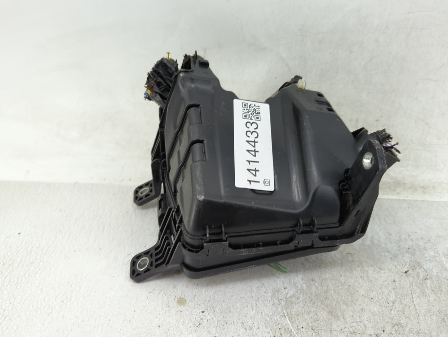 2020-2022 Mazda Cx-30 Fusebox Fuse Box Panel Relay Module Fits Fits 2020 2021 2022 OEM Used Auto Parts - Oemusedautoparts1.c