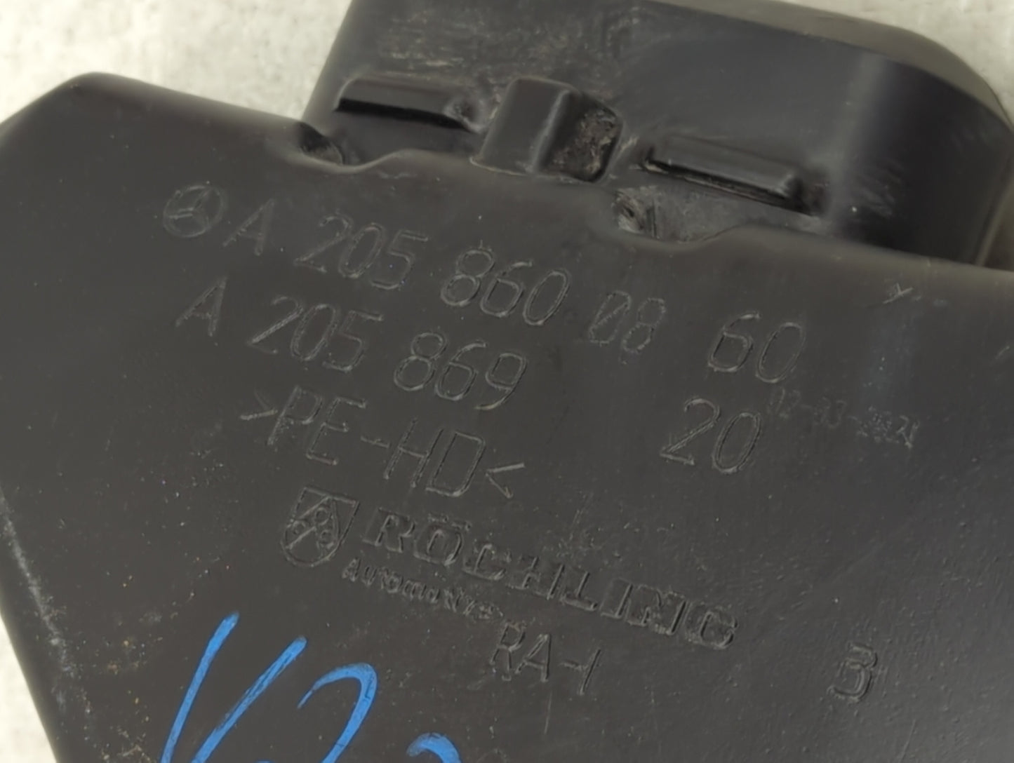 2015 Mercedes-benz C300 Windshield Washer Fluid Reservoir Bottle Oem - Oemusedautoparts1.com