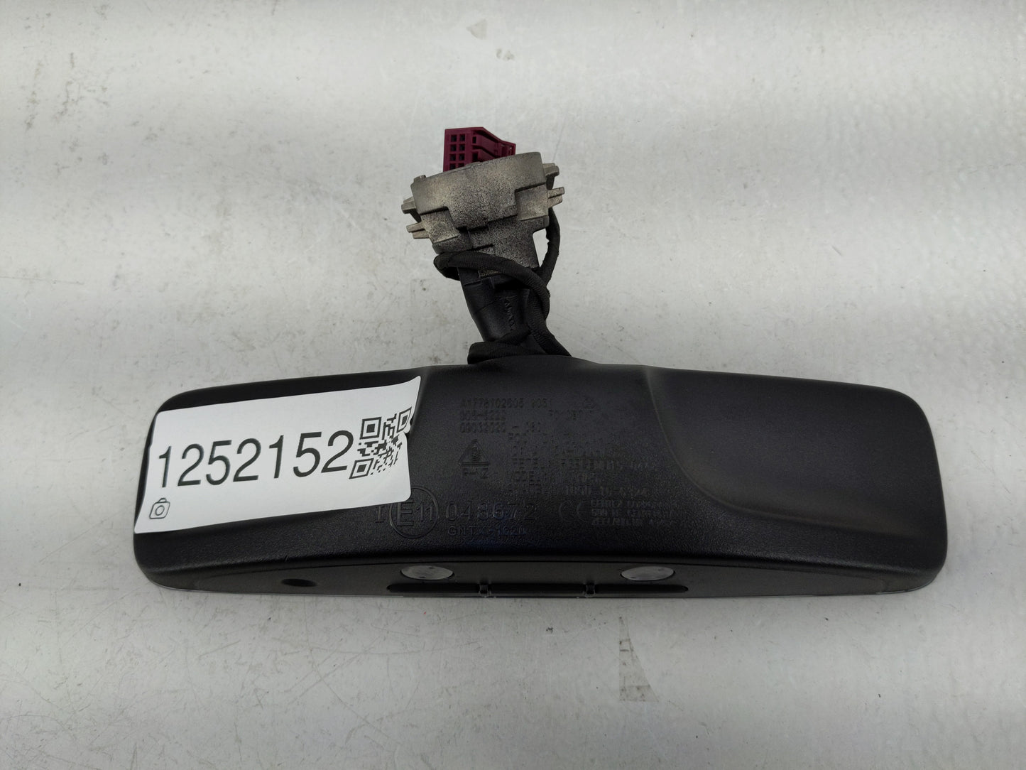 2020-2021 Mercedes-Benz Cla250 Interior Rear View Mirror Replacement OEM P/N:E11048672 Fits Fits 2020 2021 OEM Used Auto Par