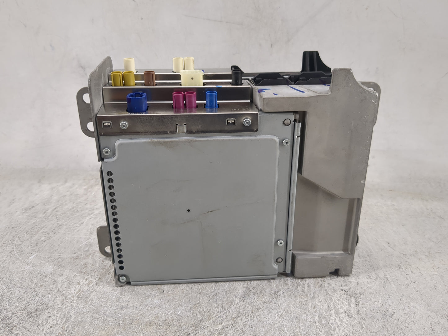2021 Mercedes-Benz Glb250 Radio AM FM Cd Player Receiver Replacement P/N:A2479006915 A1779013703, 6436A-NTG6NEM Fits OEM Use