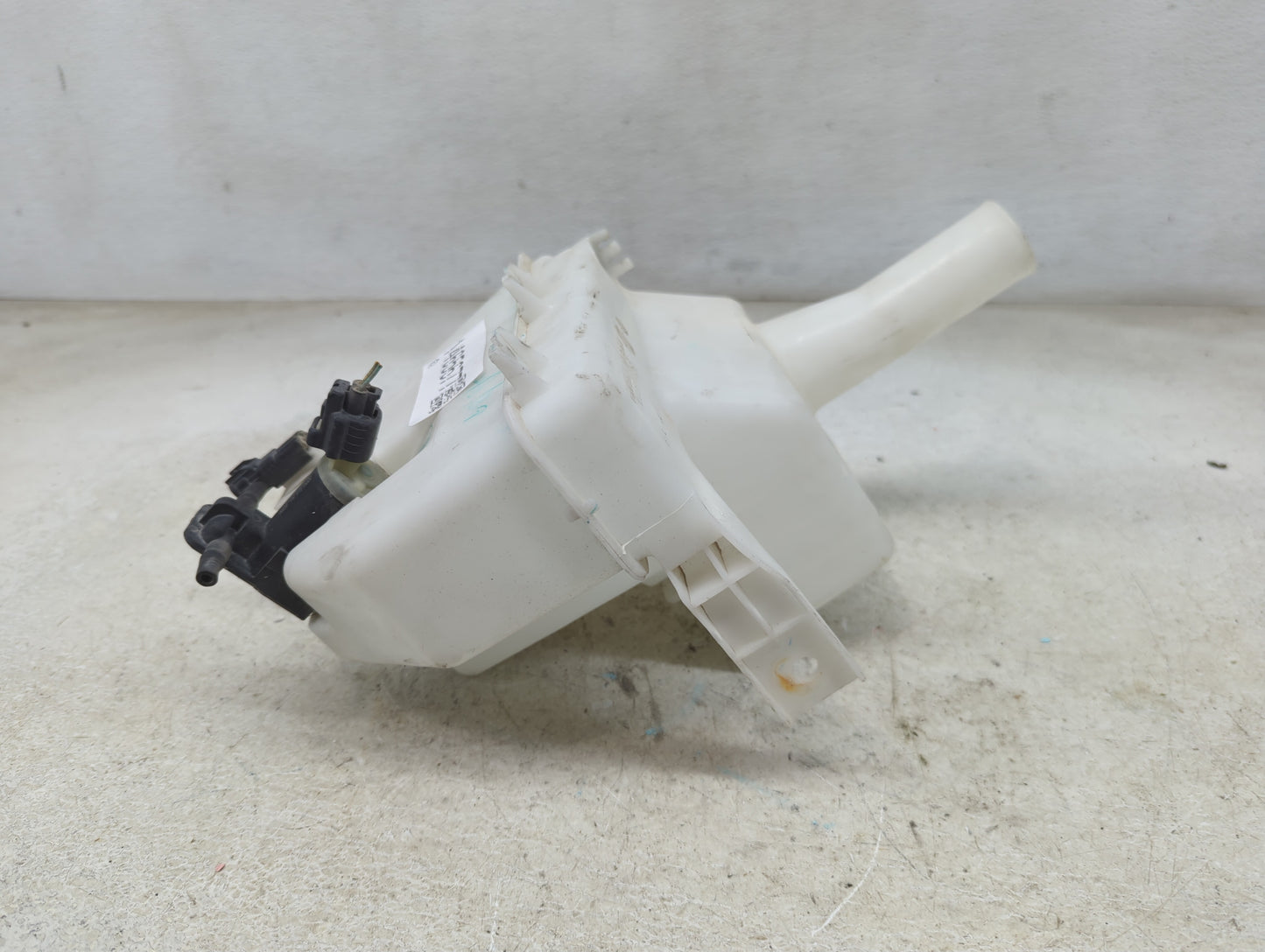 2014-2014 Mitsubishi Mirage Windshield Washer Fluid Reservoir Bottle Oem - Oemusedautoparts1.com