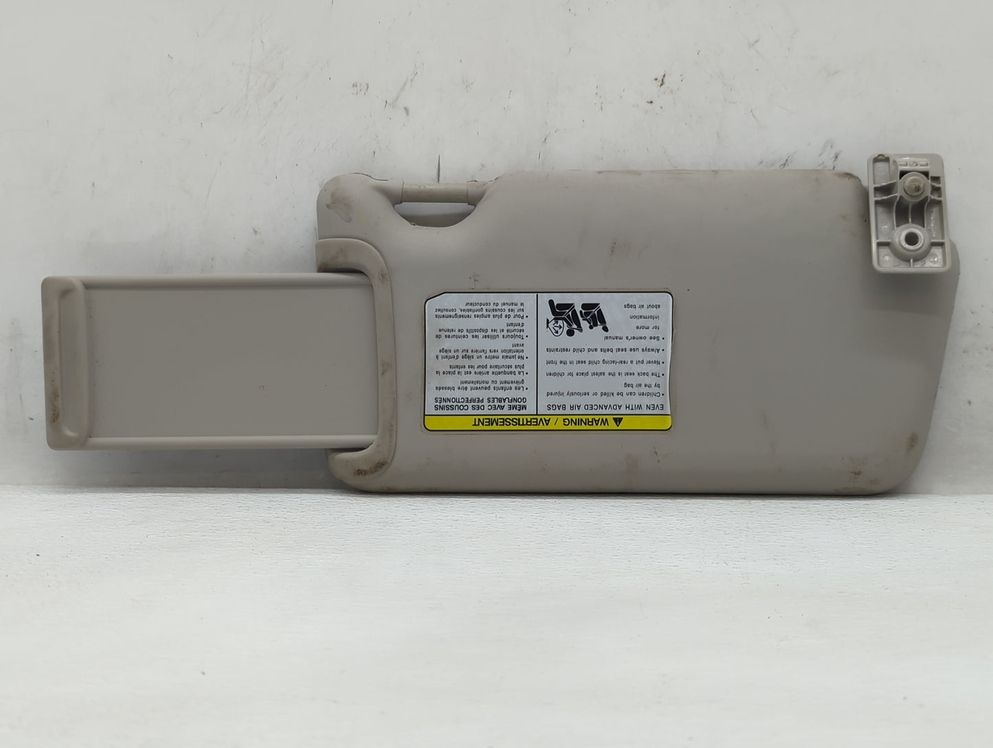 2021 Mitsubishi Outlander Sport Sun Visor Shade Replacement Passenger Right Mirror Fits OEM Used Auto Parts - Oemusedautopar