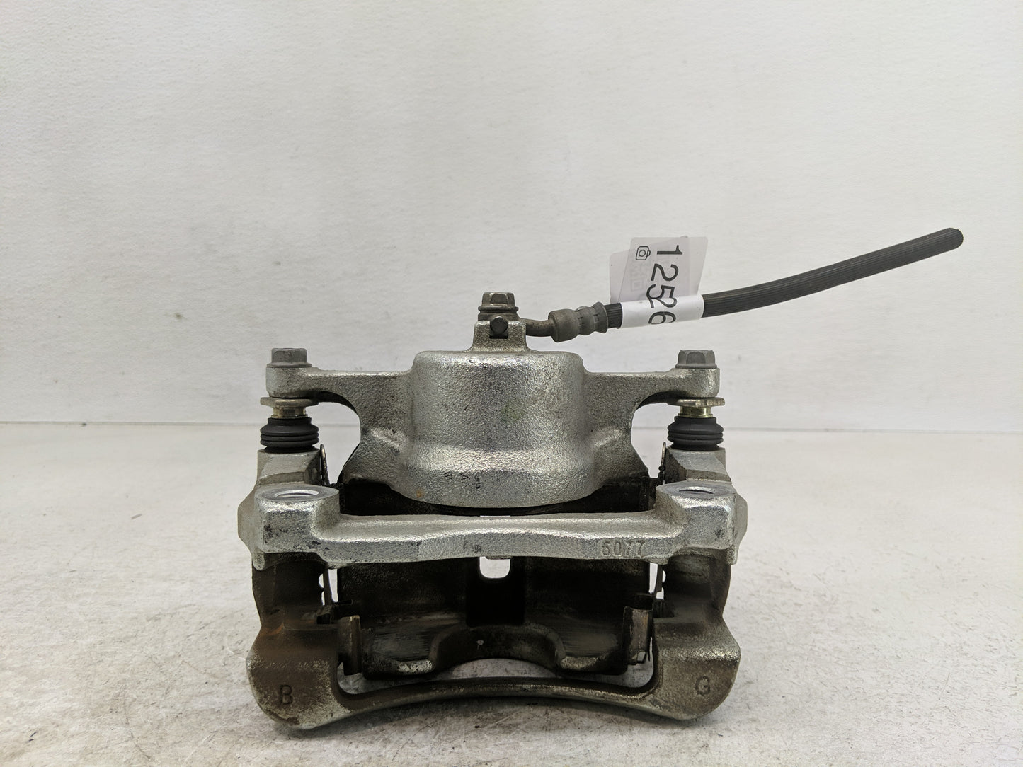 2017-2022 Nissan Rogue Sport Front Driver Left Brake Caliper - Oemusedautoparts1.com