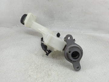 2017-2022 Nissan Rogue Sport Brake Master Cylinder