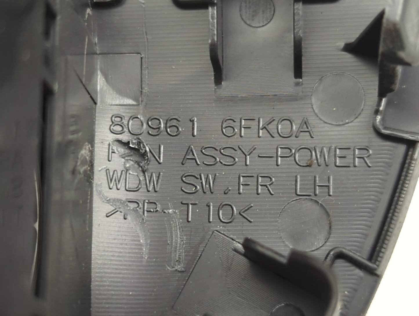 2017-2022 Nissan Rogue Sport Master Power Window Switch Replacement Driver Side Left P/N:80961 6FK0A Fits OEM Used Auto Part