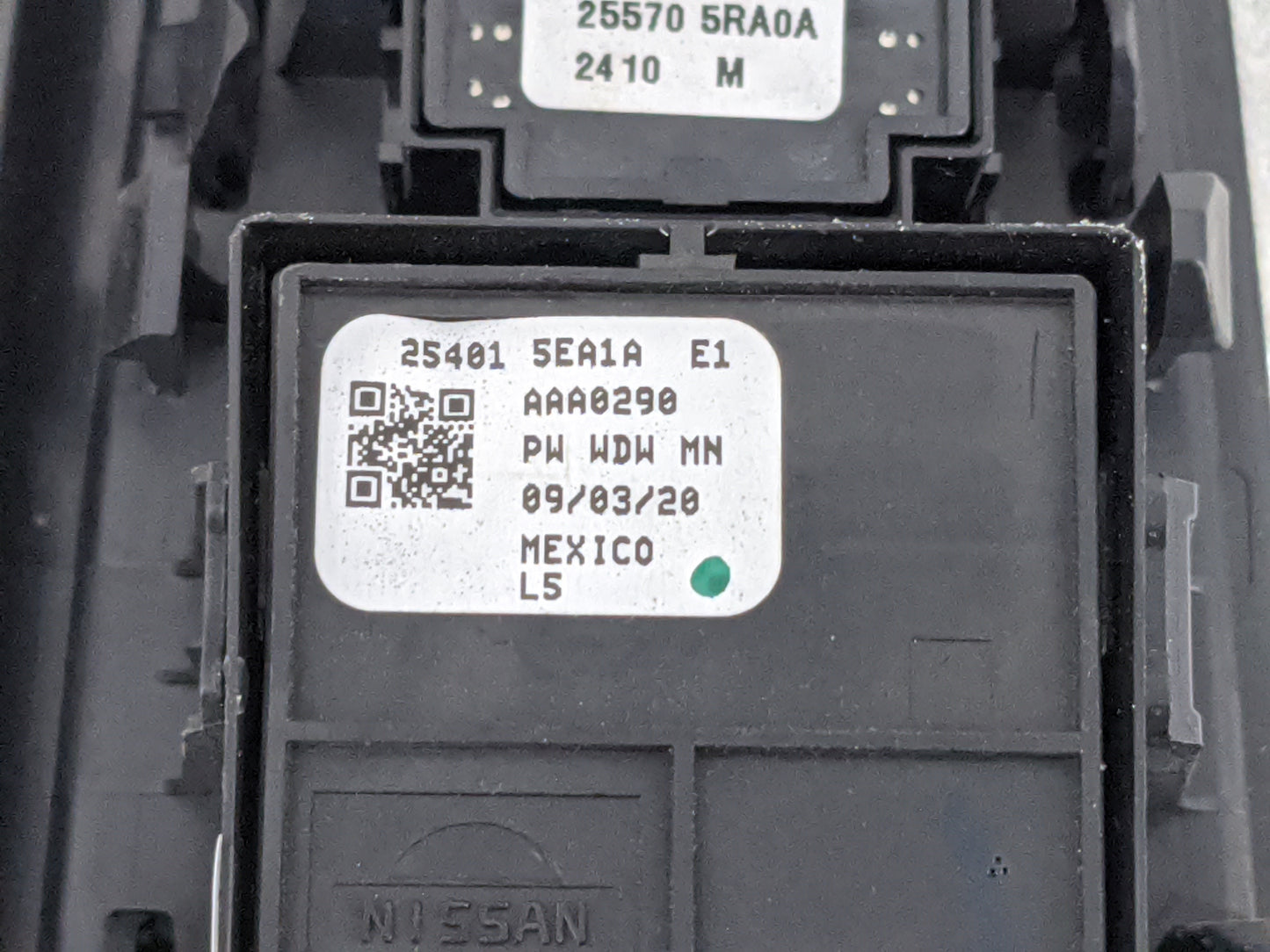 2020-2022 Nissan Versa Master Power Window Switch Replacement Driver Side Left P/N:25401 5EA1A 25570 5RA0A Fits OEM Used Aut