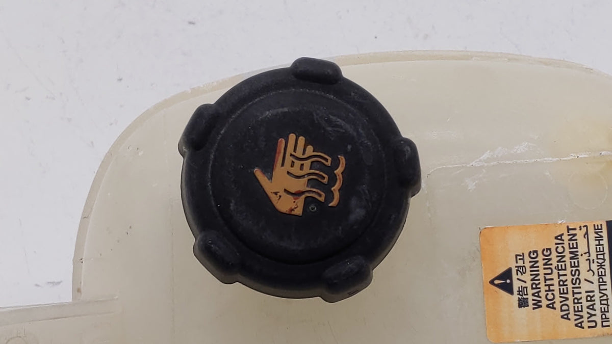 2020-2022 Nissan Versa Radiator Coolant Overflow Expansion Tank Bottle 304059 - Oemusedautoparts1.com