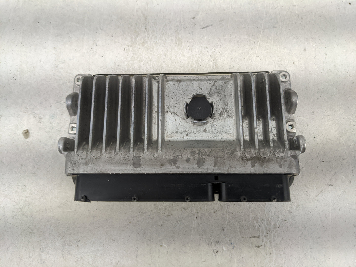 2021-2022 Toyota C-Hr PCM Engine Control Computer ECU ECM PCU OEM P/N:89661-F4560 MB276800-8330 Fits Fits 2021 2022 OEM Used