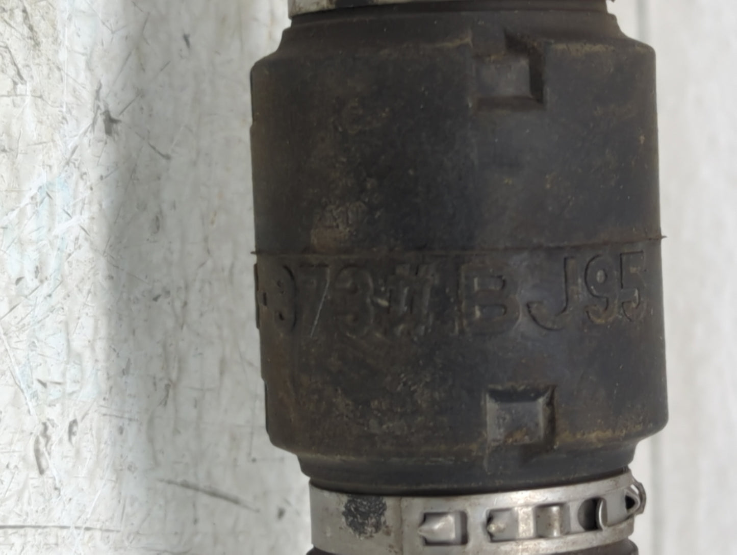 2018-2022 Toyota Camry Axle Shaft Front Passenger Cv C/v - Oemusedautoparts1.com
