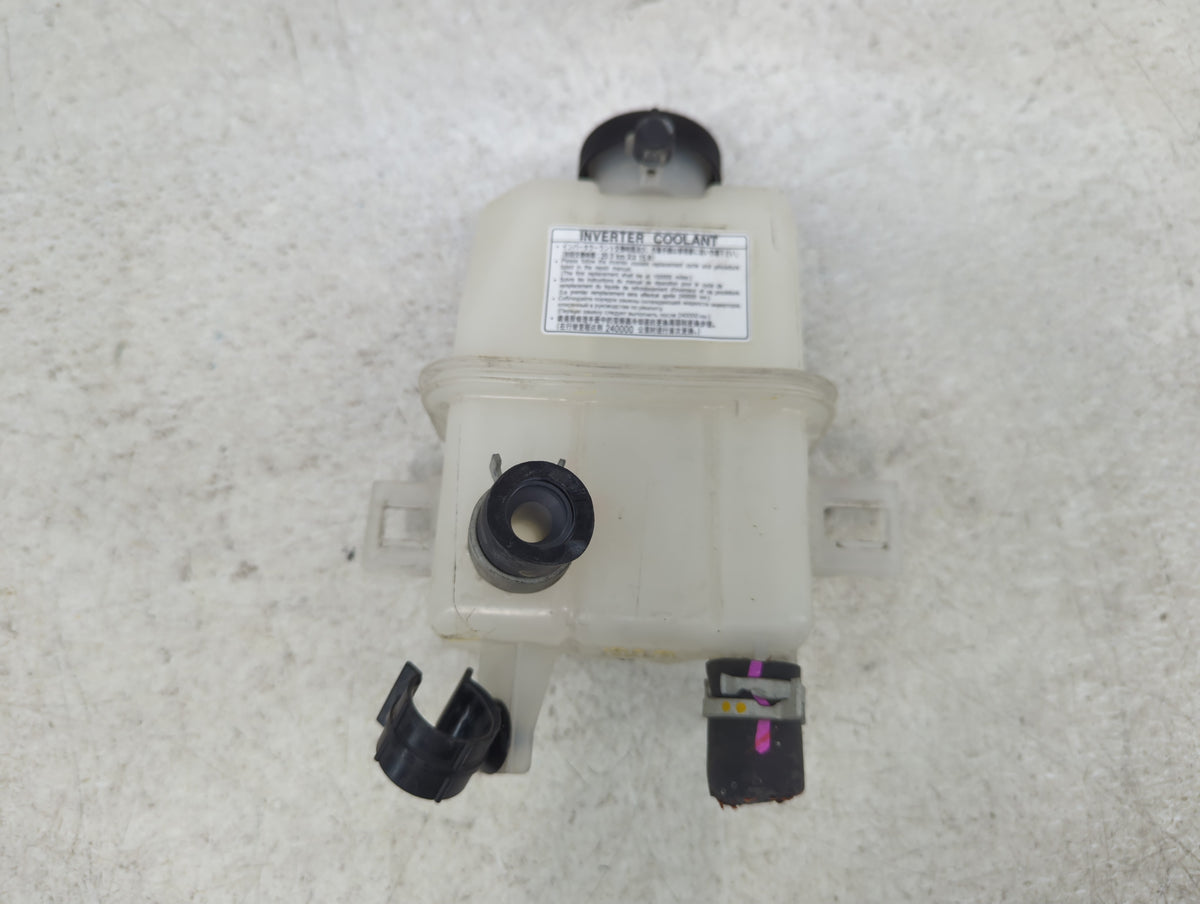 2021-2022 Toyota Corolla Radiator Coolant Overflow Expansion Tank Bottle - Oemusedautoparts1.com