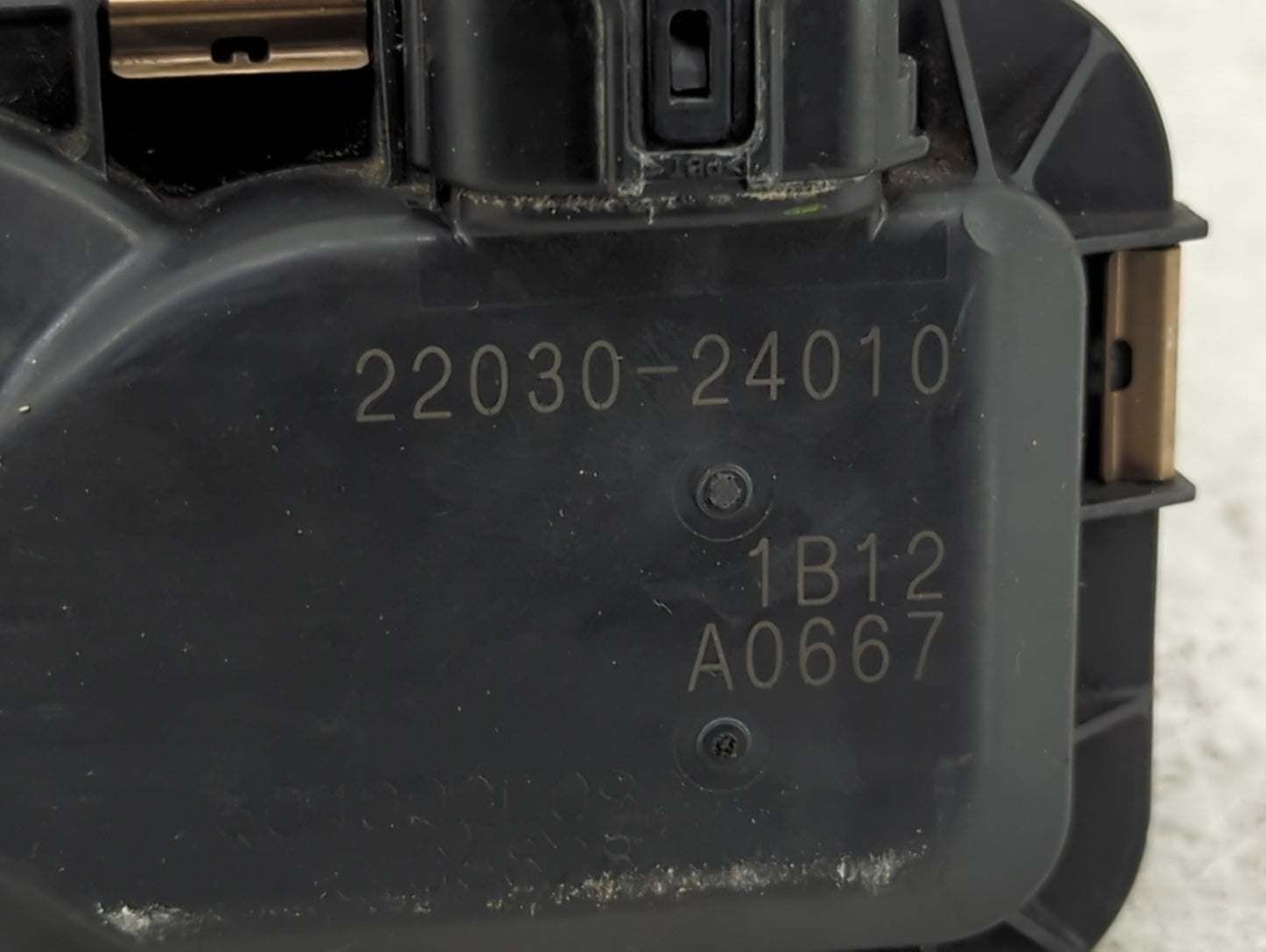 2019-2022 Toyota Corolla Throttle Body P/N:22030-24010 Fits Fits 2019 2020 2021 2022 OEM Used Auto Parts - Oemusedautoparts1