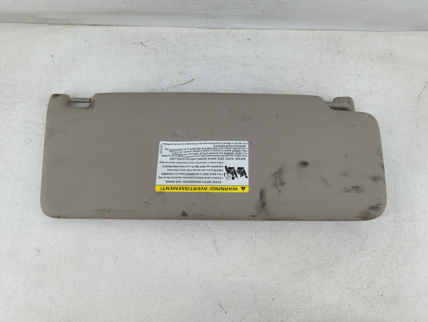 2018-2022 Volkswagen Atlas Sun Visor Shade Replacement Driver Left Mirror Fits Fits 2018 2019 2020 2021 2022 OEM Used Auto P