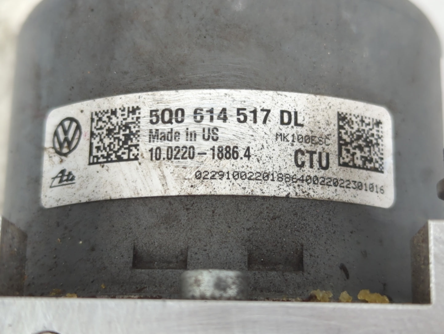 2021 Volkswagen Atlas ABS Pump Control Module Replacement P/N:5Q0 614 517 DL Fits Fits 2020 OEM Used Auto Parts - Oemusedaut