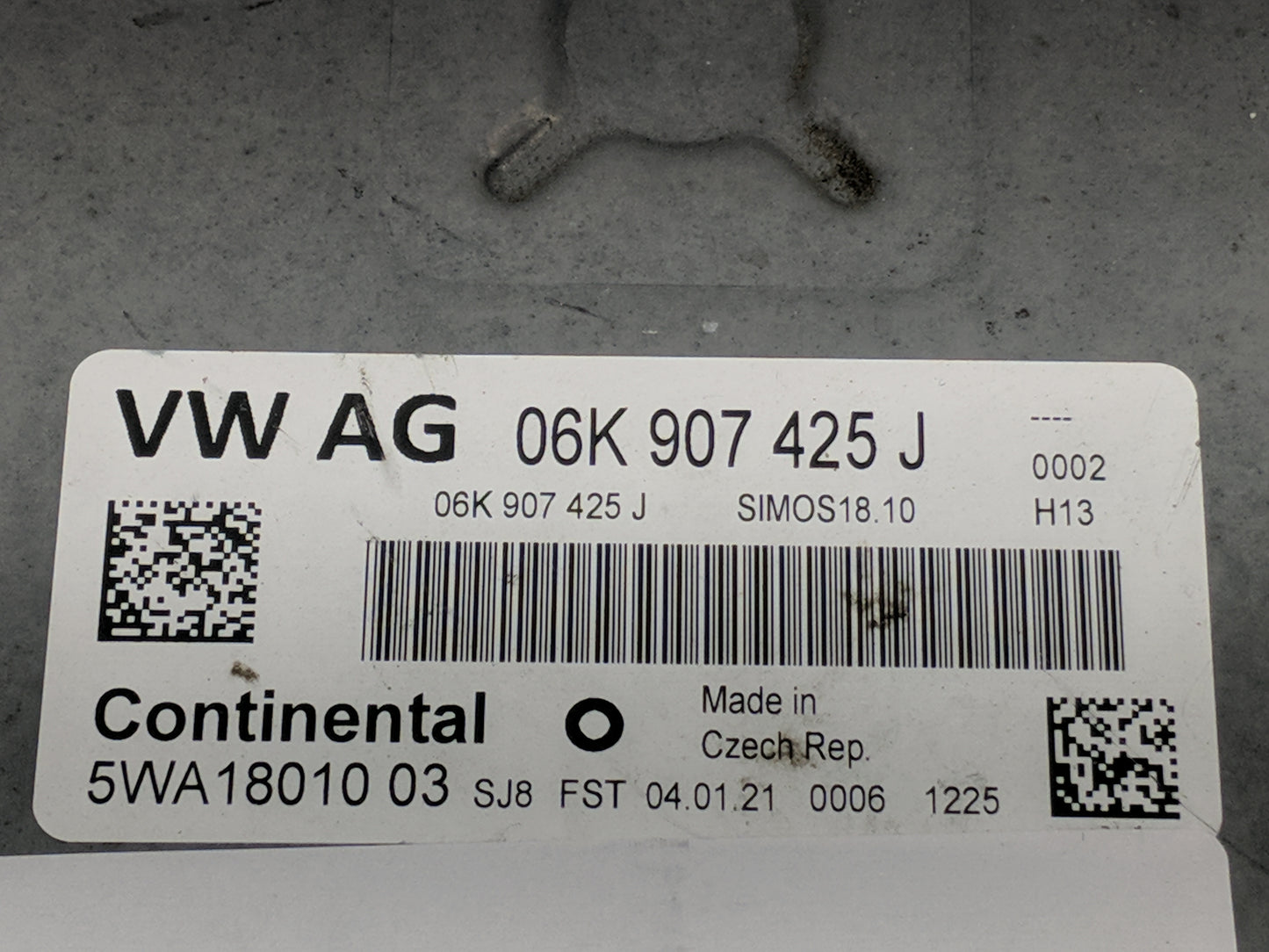 2021 Volkswagen Atlas Cross Sport PCM Engine Control Computer ECU ECM PCU OEM P/N:06K907425J 5WA18010 Fits OEM Used Auto Par