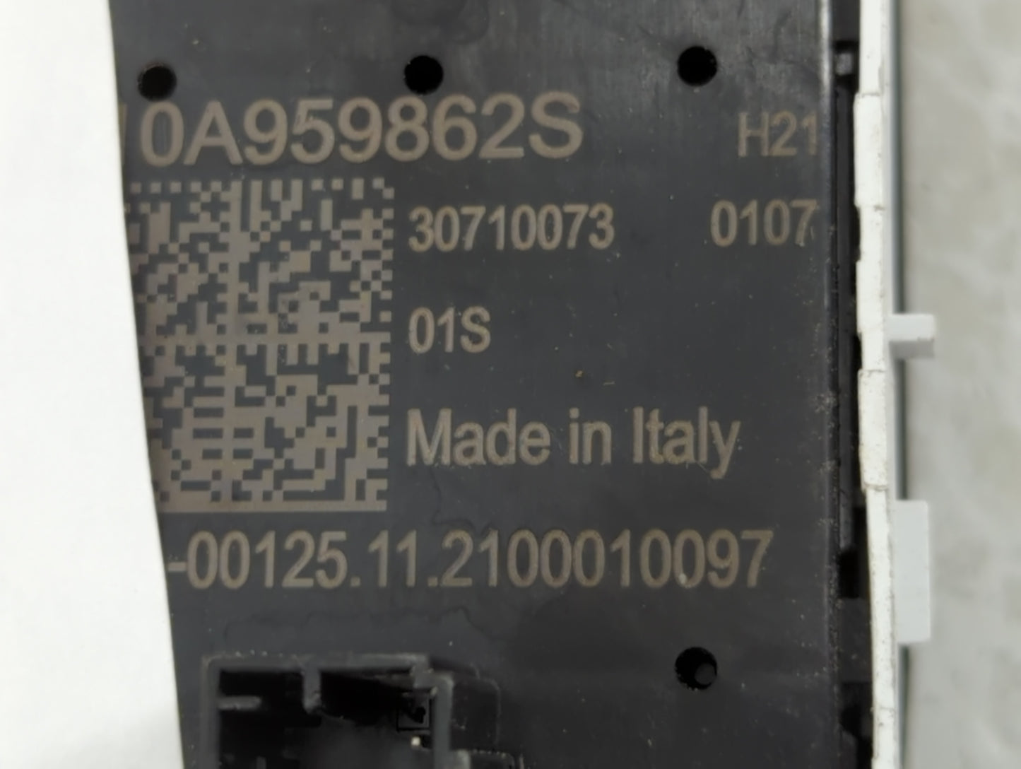 2021 Volkswagen id.4 Master Power Window Switch Replacement Driver Side Left Fits OEM Used Auto Parts - Oemusedautoparts1.co