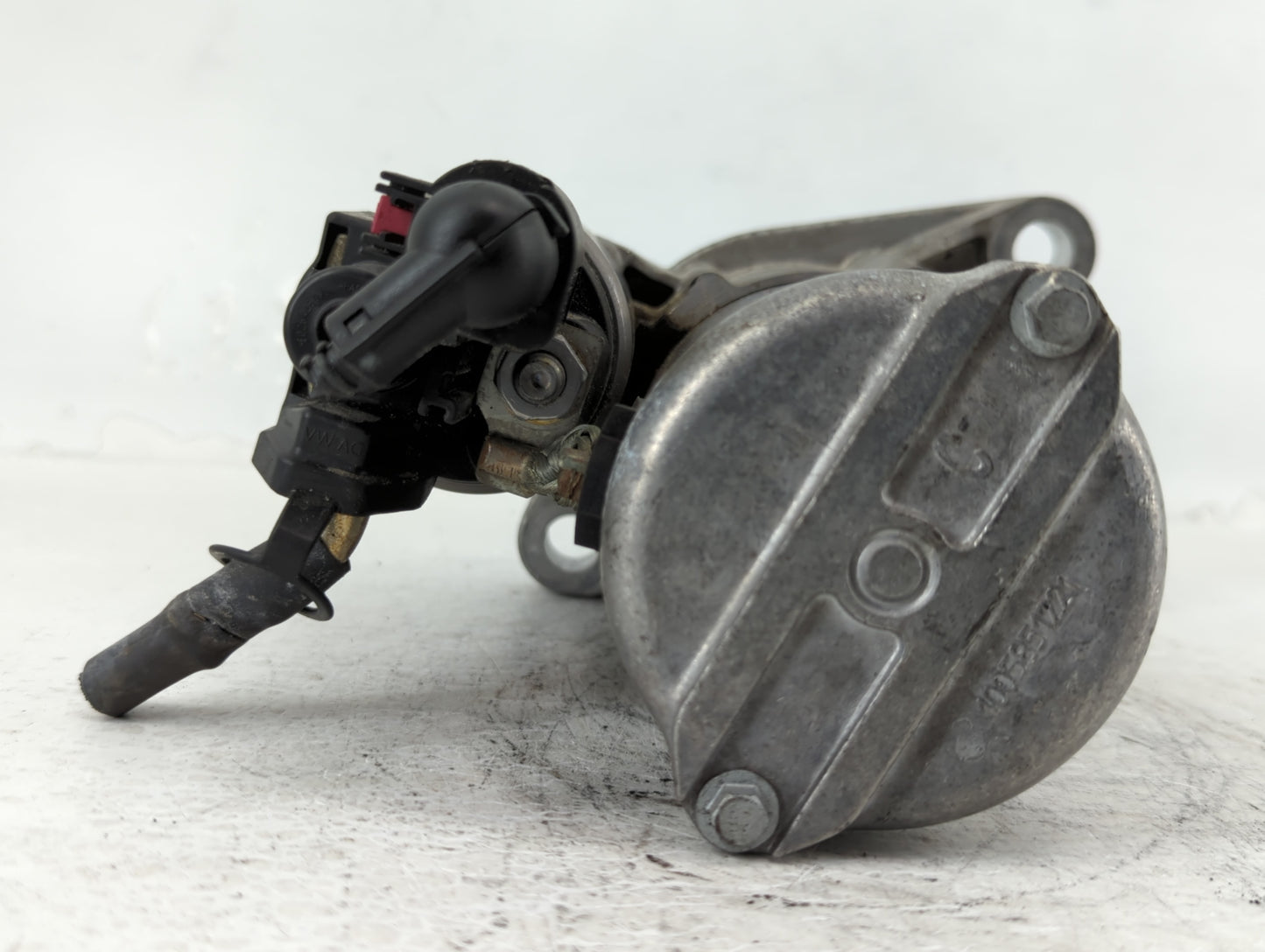 2019-2021 Volkswagen Jetta Car Starter Motor Solenoid OEM P/N:18052021 0AM 911 022 C Fits Fits 2019 2020 2021 OEM Used Auto