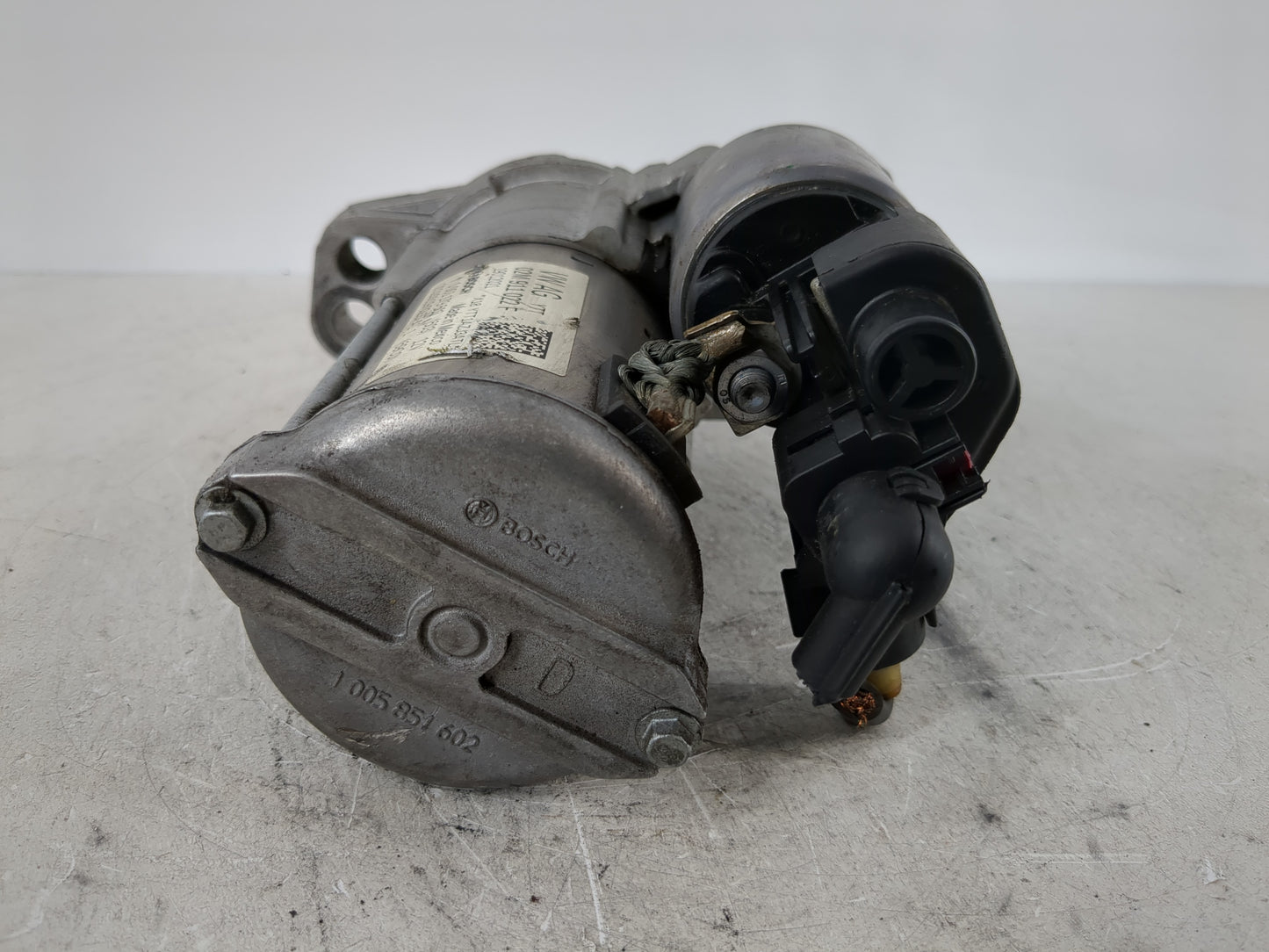 2018-2022 Volkswagen Tiguan Car Starter Motor Solenoid OEM P/N:02M 911 022 F Fits Fits 2018 2019 2020 2021 2022 OEM Used Aut