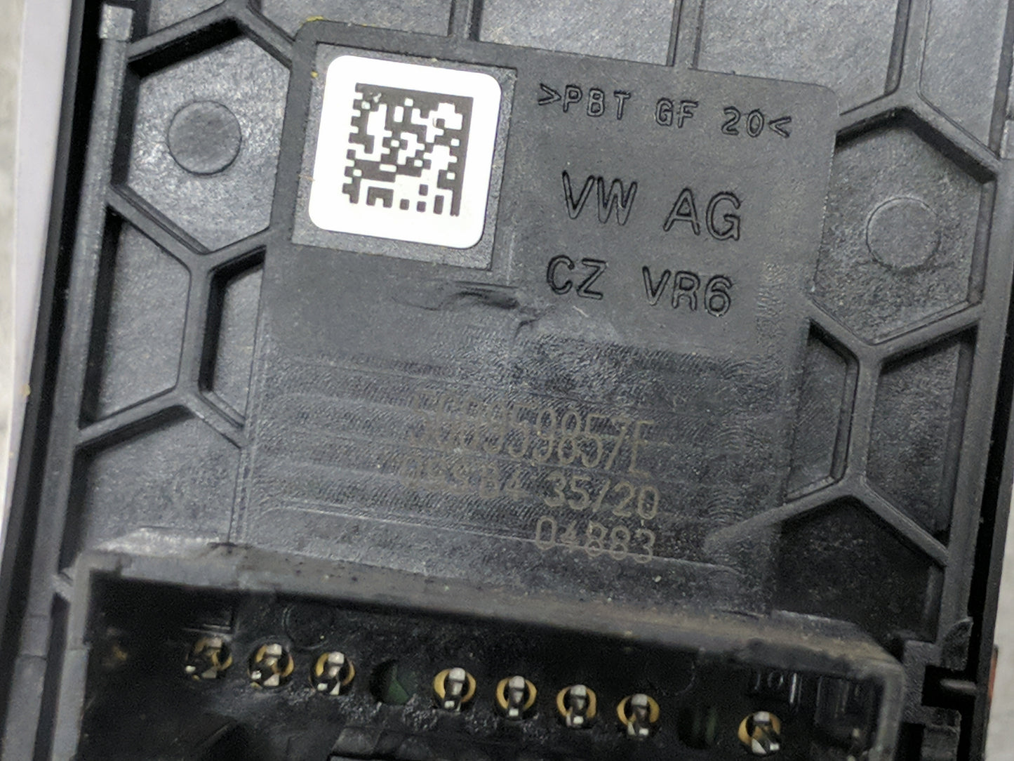 2018-2022 Volkswagen Tiguan Master Power Window Switch Replacement Driver Side Left P/N:5G0959857E Fits OEM Used Auto Parts