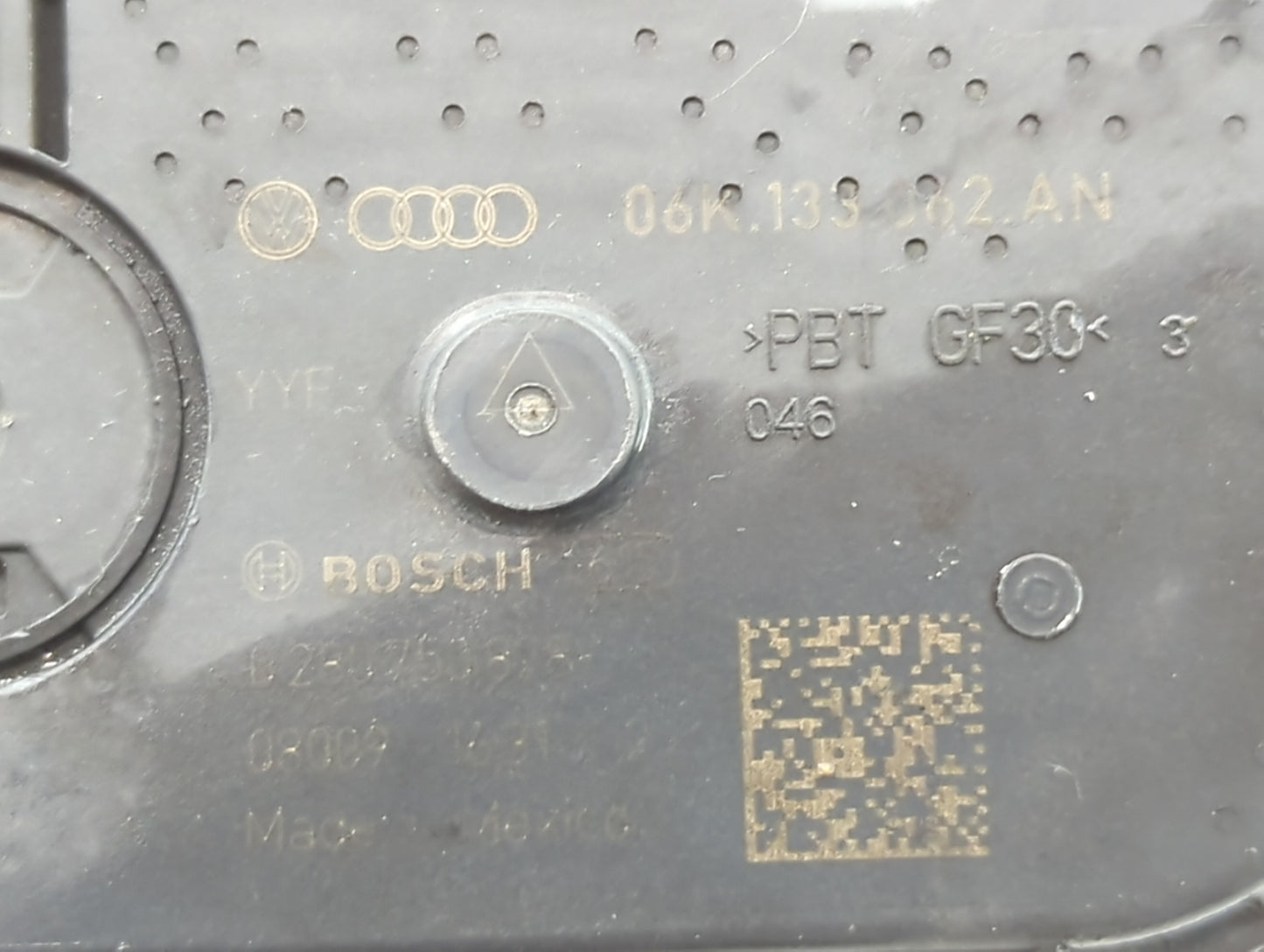 2018-2022 Volkswagen Tiguan Throttle Body P/N:06K 133 062 AN Fits Fits 2018 2019 2020 2021 2022 OEM Used Auto Parts - Oemuse