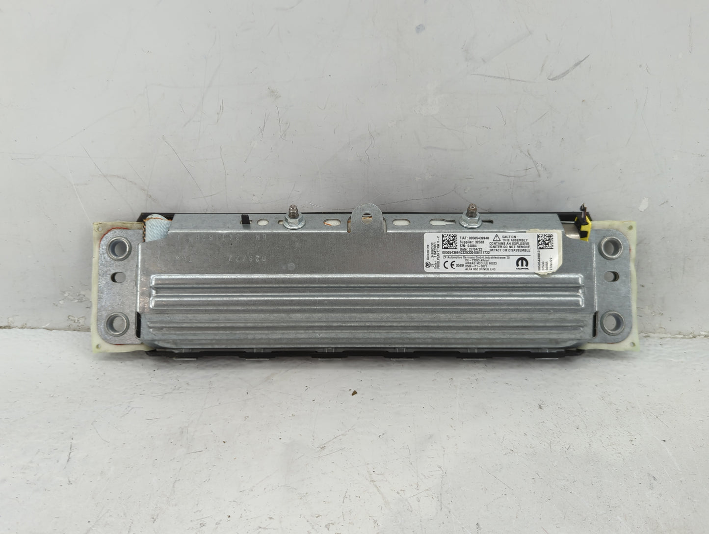2022 Alfa Romeo Giulia Air Bag Driver Left Knee OEM P/N:00505439940 Fits OEM Used Auto Parts - Oemusedautoparts1.com