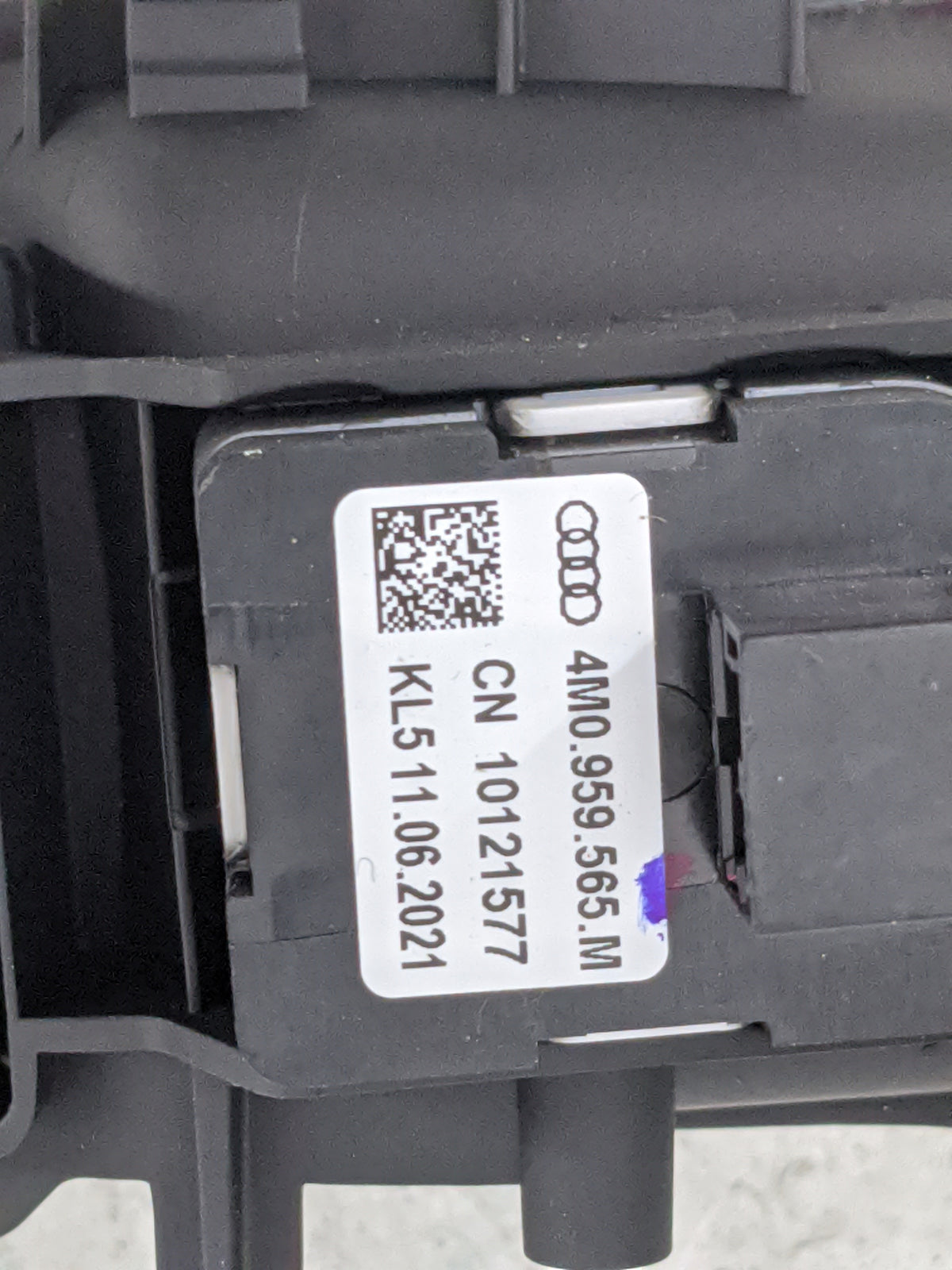 2021-2022 Audi Q7 Master Power Window Switch Replacement Driver Side Left P/N:4M0.959.565.M 4M0959565M Fits Fits 2020 2021 2
