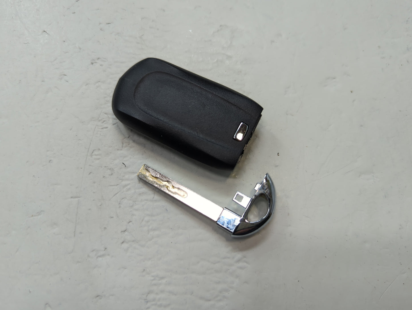 Buick Encore Keyless Entry Remote Fob HYQ4ES 13547675 | 13530515 3 buttons - Oemusedautoparts1.com