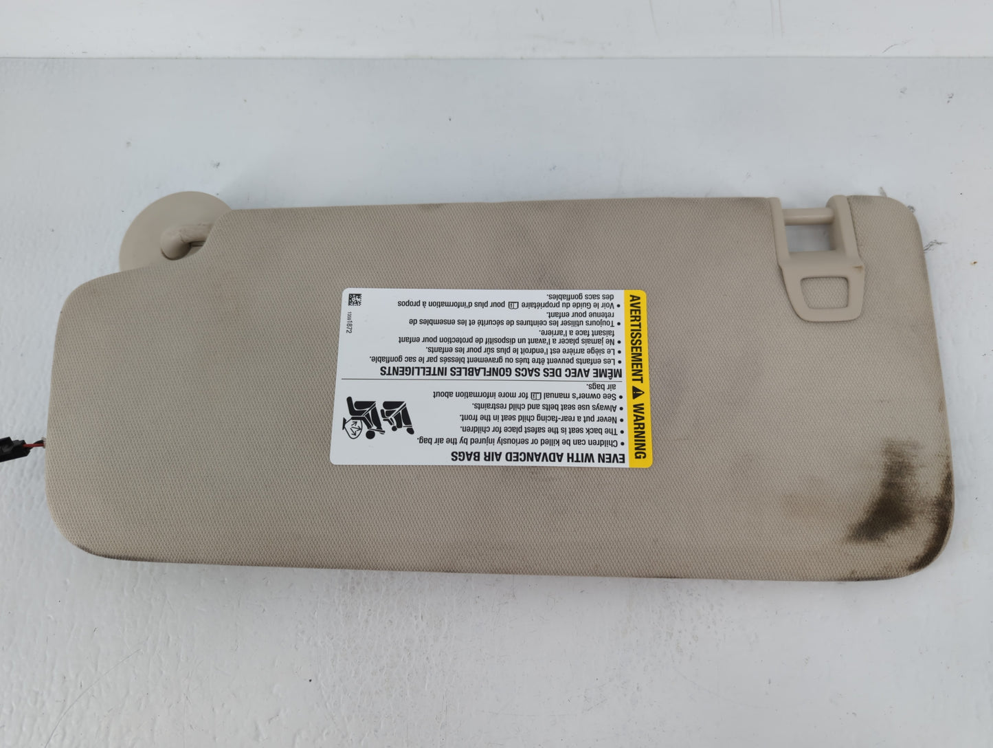 2021-2022 Buick Envision Sun Visor Shade Replacement Passenger Right Mirror Fits Fits 2021 2022 OEM Used Auto Parts - Oemuse