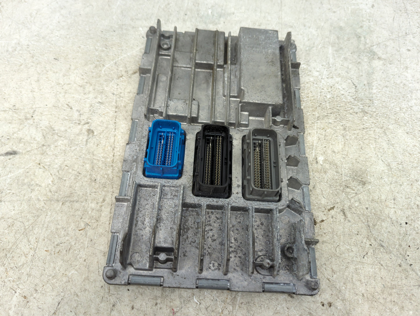 2021 Chevrolet Express 2500 PCM Engine Control Computer ECU ECM PCU OEM P/N:12727101 12725133, 116833270 Fits Fits 2019 2020